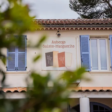 Sainte Marguerite Bed & Breakfast 3*